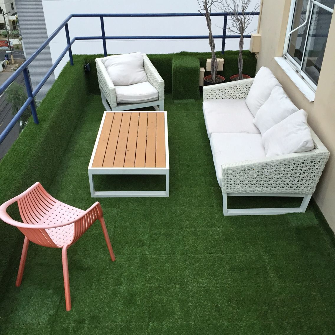 Lock Grass Set For Balcony